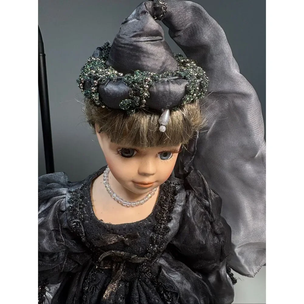 Gothic, emo bride doll, horror